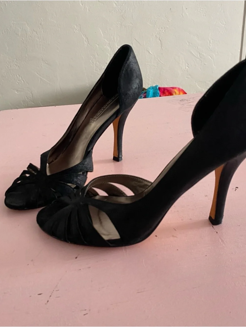 BCBGMAXAZRIA Leather Black Strappy Heeled Heels 38 7.5 D'Orsay peep-toe style